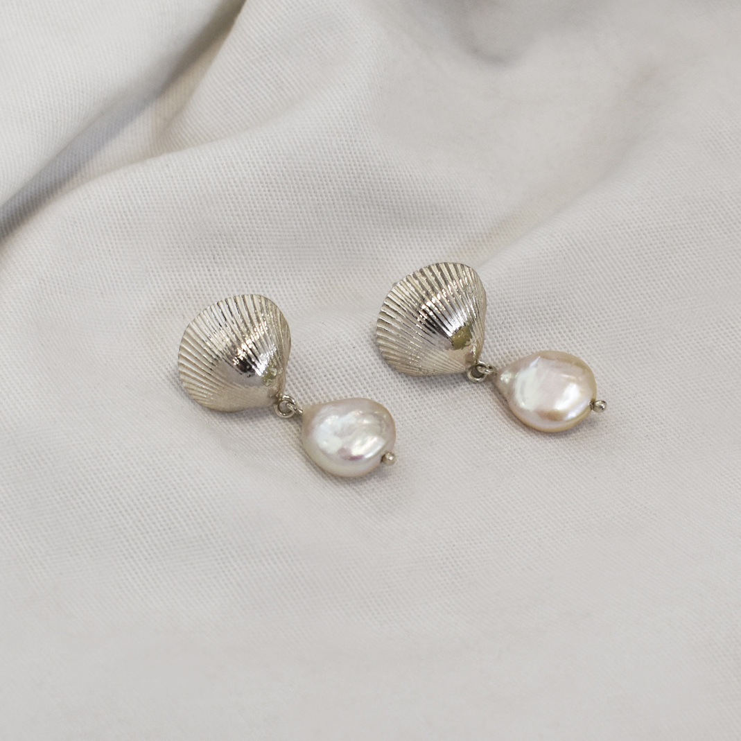 Calico pearl ears 1 cover