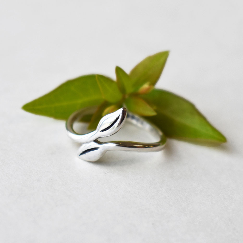 Leafy Twig Ring