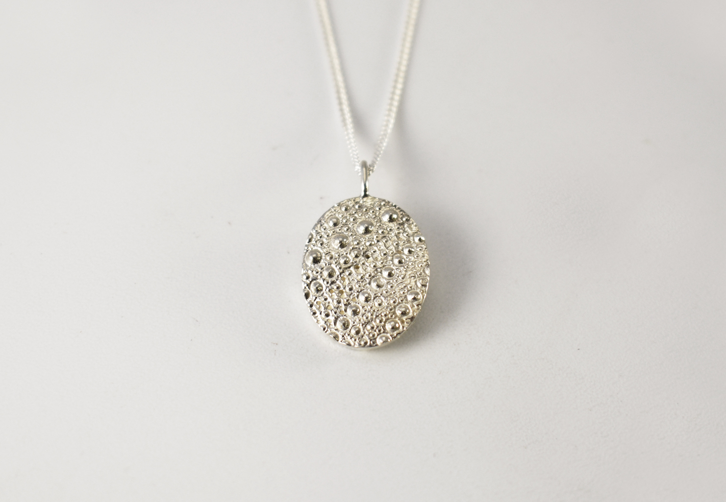 Sea Urchin Texture Necklace – Oval
