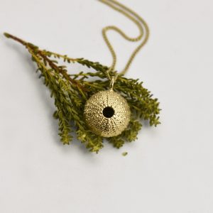 Classic Sea Urchin Necklace – 9ct Yellow Gold
