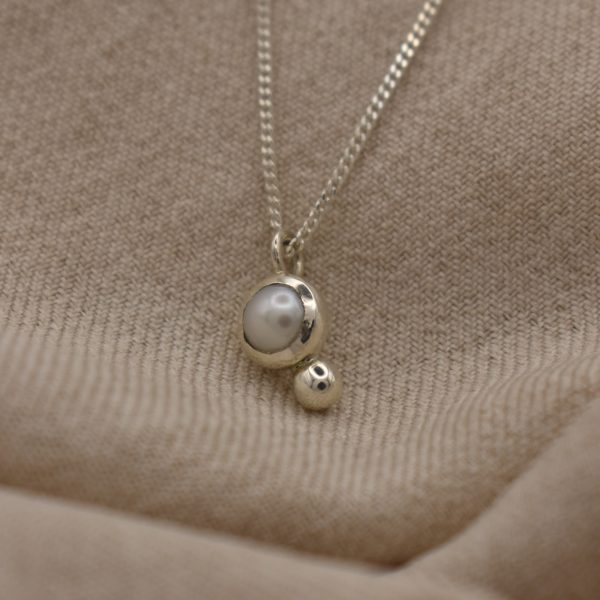 Bubble Pearl Necklace